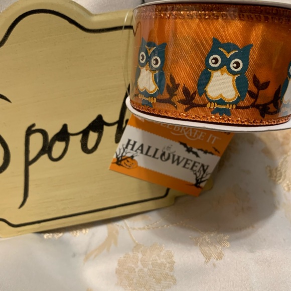 SPOOKY Halloween Door Sign and Ribbon Roll - Picture 2 of 6